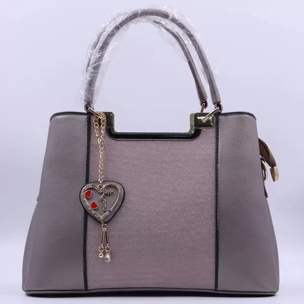 Great Looking Purse For Ladies