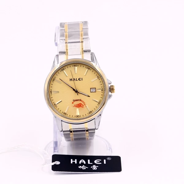 Nice Wristwatch for Ladies Silver Color